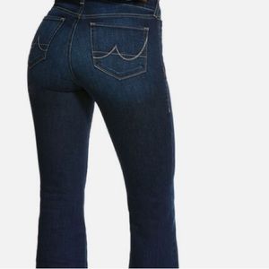 👖 🤠 👖 • 💎 Ariat x Flare vibes w/ S-t-r-e-t-c-h 💎👖